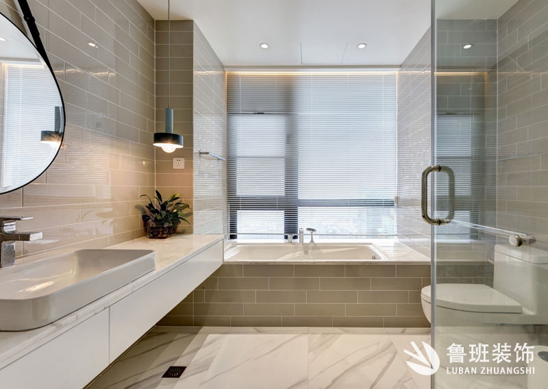 衛(wèi)浴裝修十原則 小衛(wèi)生間裝出豪華大氣